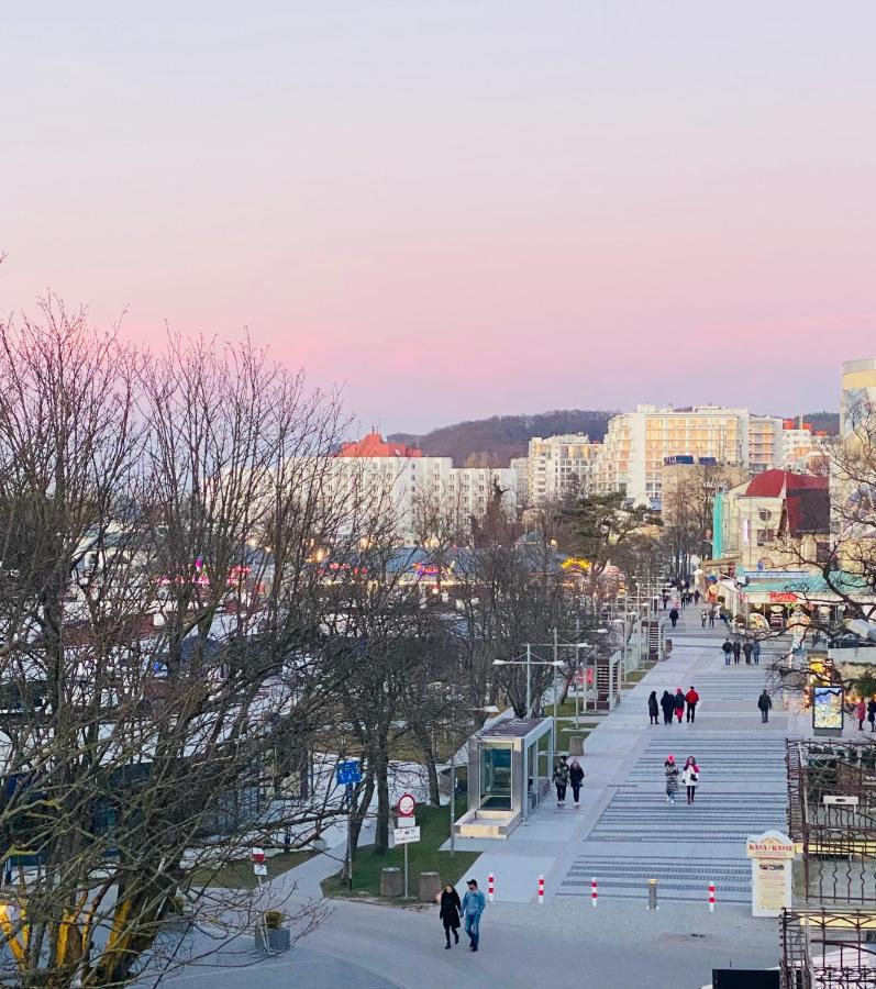 Apartament Bella Lägenhet Miedzyzdroje Exteriör bild
